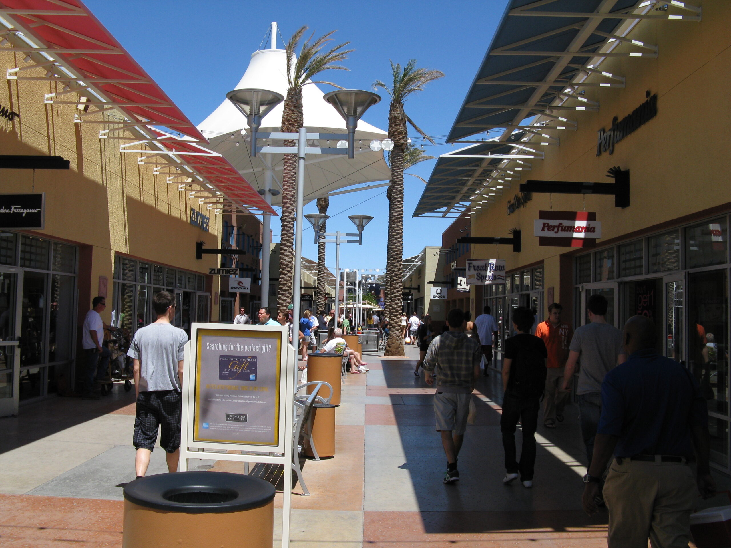 Open-air shopping walkway at Las Vegas North Premium Outlets